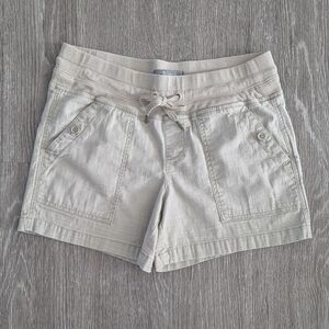 Natural Reflections | Women's Shorts In Khaki | Size Medium
